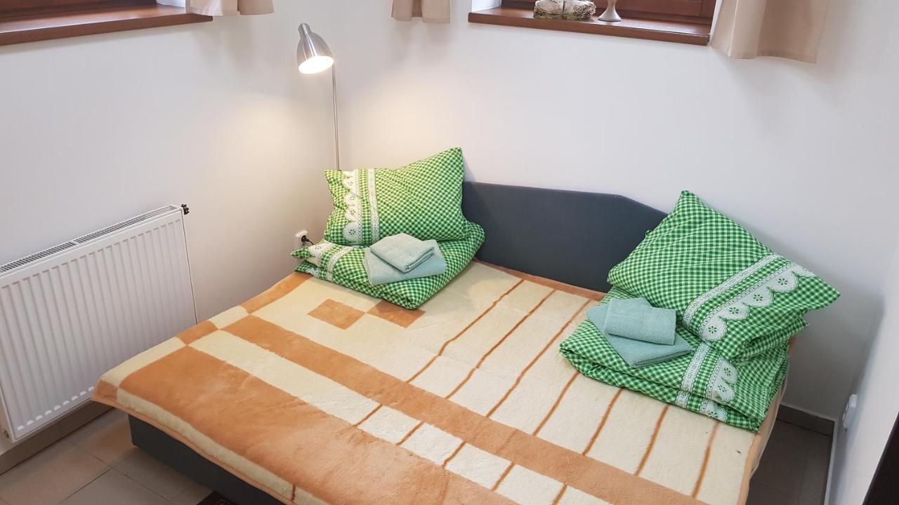 Na Samote U Lesa -Rasovna Apartment Msecke Zehrovice Exterior foto